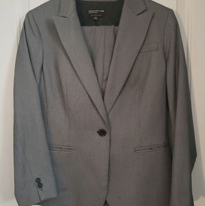 Jones New York 2 piece suit